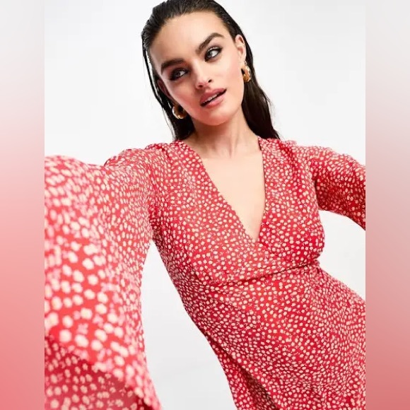 ASOS Red Longsleeve Shift Maxi Dress - Picture 3 of 4